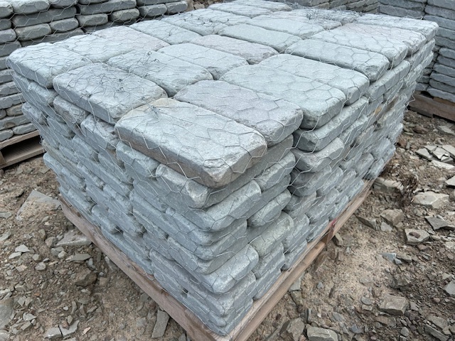 Lot 32: 3 pallets 6"x12"x2" Tumbled Bluestone Pavers 2
